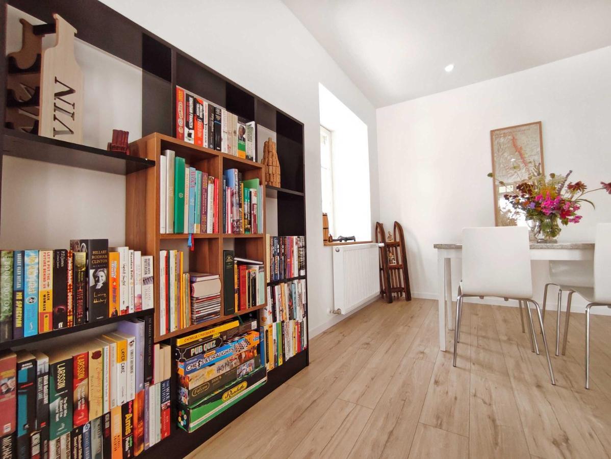 Studio - Pied A Terre Saulieu Bagian luar foto